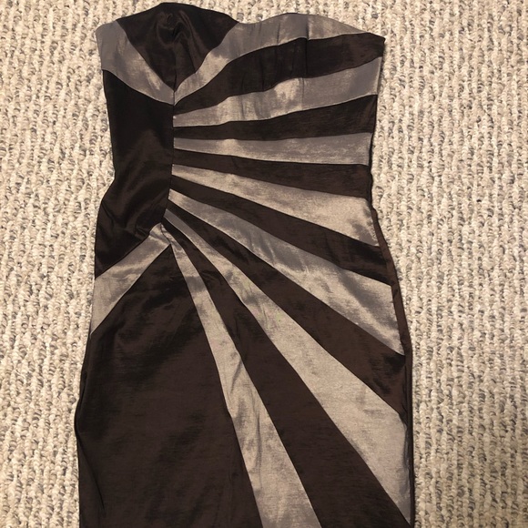 Dress - Picture 2 of 3